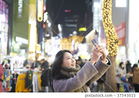Seoul Myeongdong Night 37543015