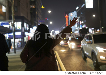 Seoul Myeongdong Night 37543225