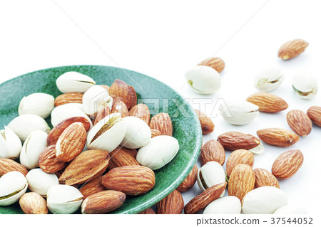 Almond mixed in a plate. Almond mixed in a plate. 37544052