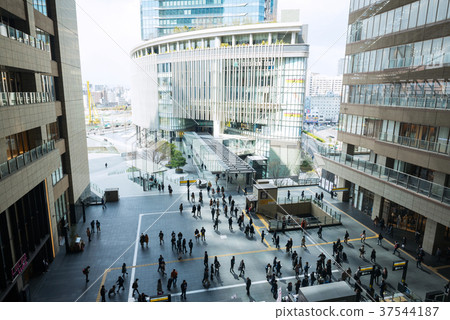 Osaka Station North Exit 37544187