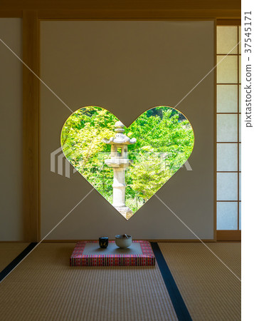 Nishishin Gakudo和Inugami窗口 37545171