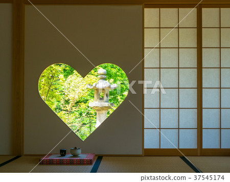 Nishishin Gakudo和Inugami窗口 37545174