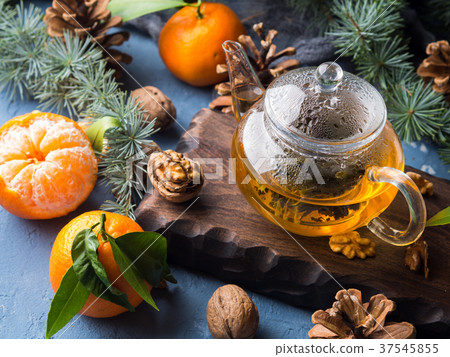 Winter tea and tangerines Winter tea and tangerines 37545855