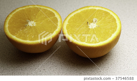 The two halves of the Orange The two halves of the Orange 37546588