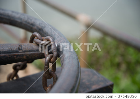 Metal chain for locked a gate valve Metal chain for locked a gate valve 37549350