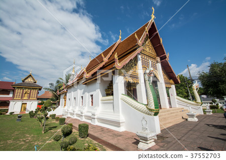 Wat  Huakuang Temple in Nan province , 37552703