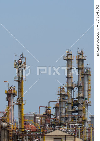 Refinery Yokkaichi 37554503