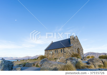 The chapel of the good shepherd of Lake Tekapo The chapel of the good shepherd of Lake Tekapo 37555726