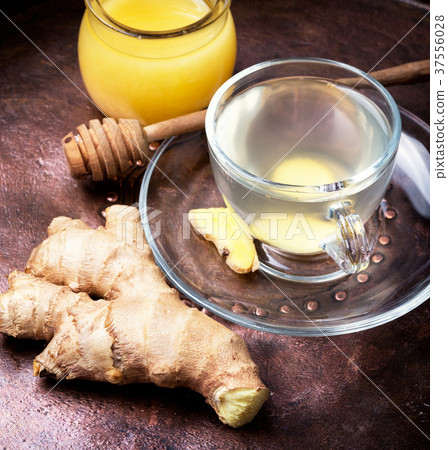 Ginger tea with honey Ginger tea with honey 37556028