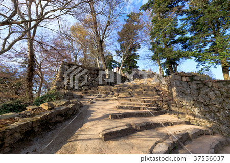 石垣和石头台阶在binaka Matsuyama城堡门附近niyado Takahashi 图库照片 石垣和石头台阶在binaka Matsuyama城堡门附近niyado Takahashi 图库照片