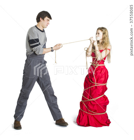 Concept of mesalliance and unequal match. 37558085