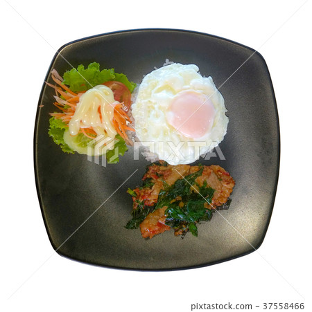 Fried rice with pork and fried egg 37558466