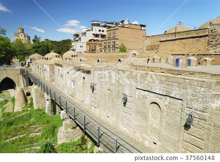 Old bathhouse with sulphur water  37560148