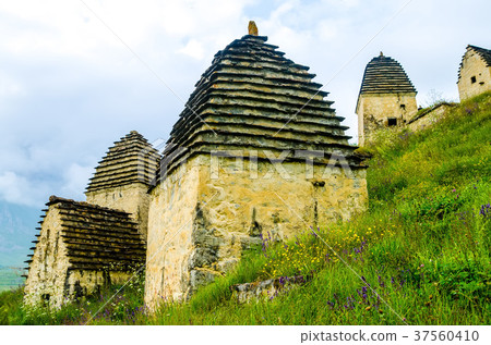 Ancient Alanian necropolis in North Ossetia 37560410