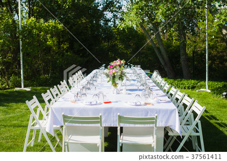 White and long art wedding table outdoors White and long art wedding table outdoors 37561411