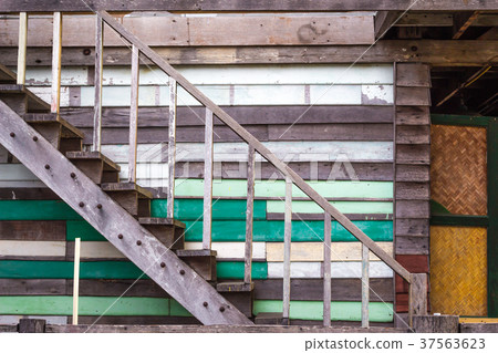 Antique wooden homes. 37563623