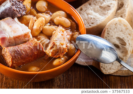 Bowl with fabada asturiana Bowl with fabada asturiana 37567533