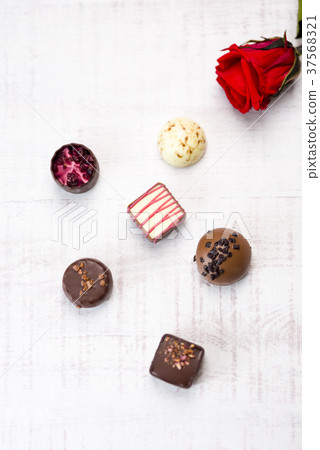 巧克力（情人節的形象） 37568321