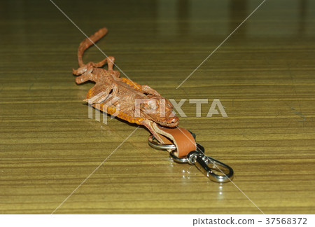 Key ring made of crocodile Key ring made of crocodile 37568372