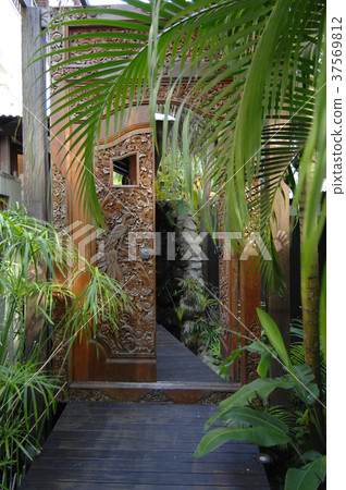 Bali's house 37569812