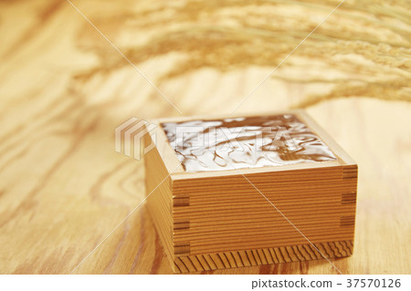 Sake sauce that enters the bathroom 37570126