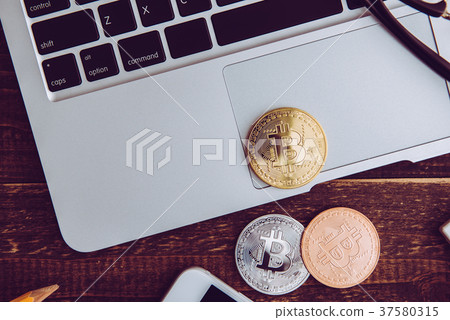 computer, bitcoin, virtual currency 37580315