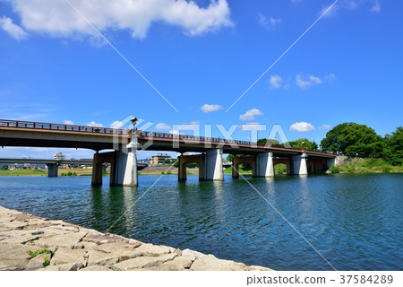 Tsurumibashi / near Okayama Korakuen (Okayama City, Okayama Prefecture) 37584289