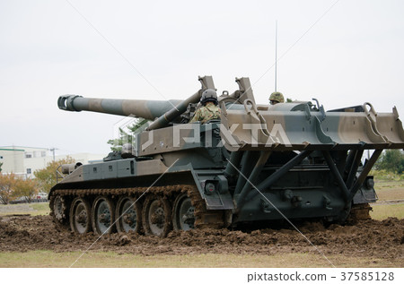 Self-Defense Force image (203 mm self-propelled howitzer) Self-Defense Force image (203 mm self-propelled howitzer) 37585128