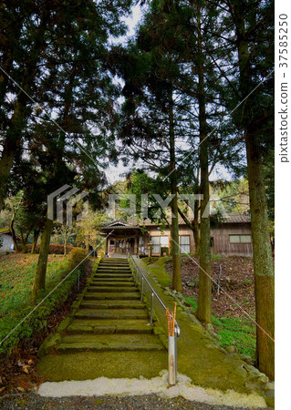 Izawa Kumanoza Shrine 37585250