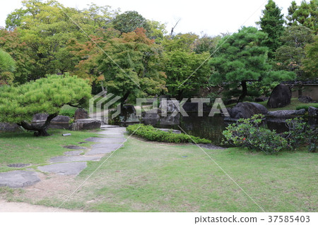 Kokoen, a Japanese garden in Himeji Park, Himeji City, Hyogo Prefecture Kokoen, a Japanese garden in Himeji Park, Himeji City, Hyogo Prefecture 37585403