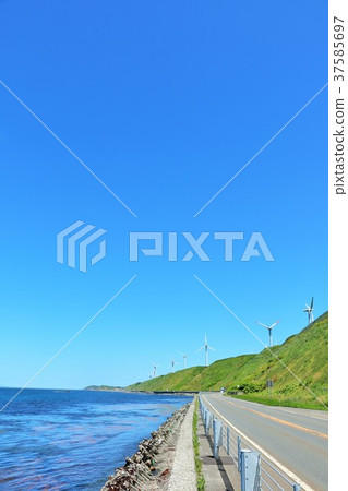 北海道藍天和海景 北海道藍天和海景 37585697