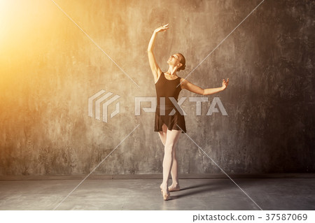 beautiful ballet dancer beautiful ballet dancer 37587069