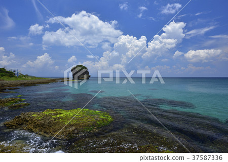 船帆石,公園,珊瑚礁海岸,墾丁,墾丁國家公園,岩石景觀,地質,海,海岸,晴朗,臺灣,屏東,恆春 船帆石,公園,珊瑚礁海岸,墾丁,墾丁國家公園,岩石景觀,地質,海,海岸,晴朗,臺灣,屏東,恆春 37587336