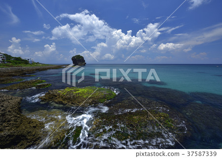 船帆石,公園,珊瑚礁海岸,墾丁,墾丁國家公園,岩石景觀,地質,海,海岸,晴朗,臺灣,屏東,恆春 船帆石,公園,珊瑚礁海岸,墾丁,墾丁國家公園,岩石景觀,地質,海,海岸,晴朗,臺灣,屏東,恆春 37587339
