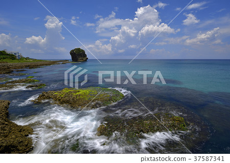 船帆石,公園,珊瑚礁海岸,墾丁,墾丁國家公園,岩石景觀,地質,海,海岸,晴朗,臺灣,屏東,恆春 船帆石,公園,珊瑚礁海岸,墾丁,墾丁國家公園,岩石景觀,地質,海,海岸,晴朗,臺灣,屏東,恆春 37587341