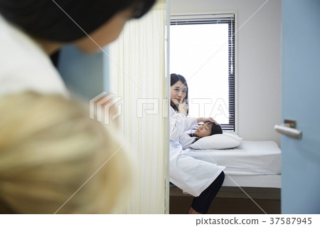 小學保健室 37587945