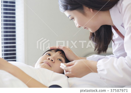 小學保健室床 37587971