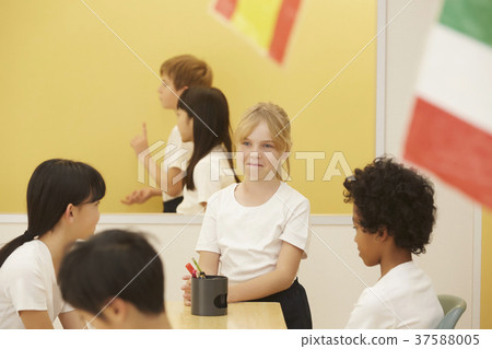 國際學校休息時間教室 37588005