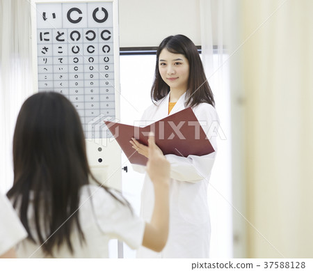 小學生體檢視力檢查 小學生體檢視力檢查 37588128