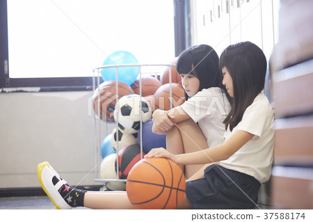 Primary school student girl consultation adolescence 37588174