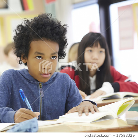 International school class scene 37588329