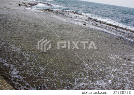 Incheon coast Incheon coast 37588758