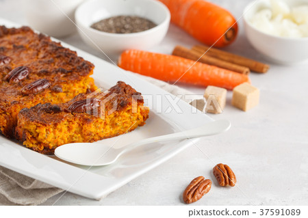 Healthy alternative vegan carrot cake Healthy alternative vegan carrot cake 37591089