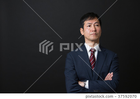 middle businessman middle businessman 37592070
