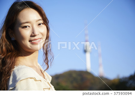Young woman Young woman 37593094