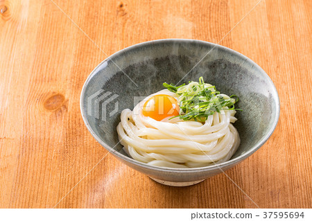 Kamadama Udon 37595694