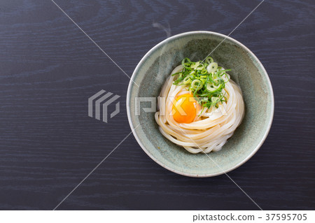 Kamadama Udon 37595705