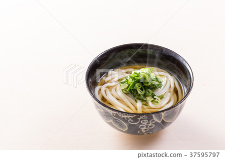 Udon noodles Udon noodles 37595797