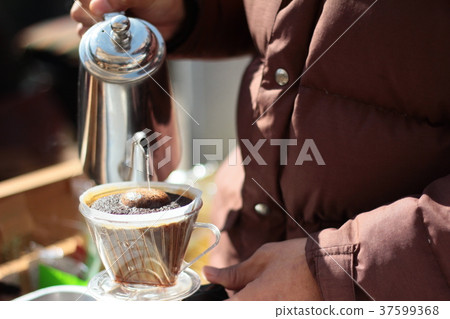 How to make delicious coffee How to make delicious coffee 37599368