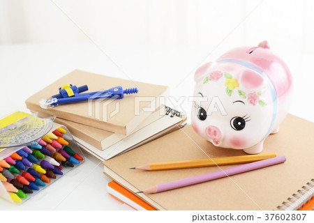 Pig Piggy Bank Note 37602807